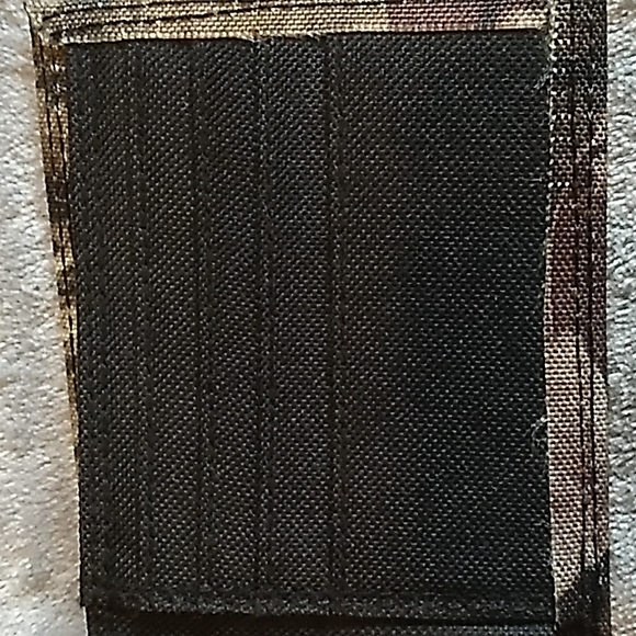 Mossy Oak Men's Canvas Camouflage Bifold Wallet - Picture 3 of 6